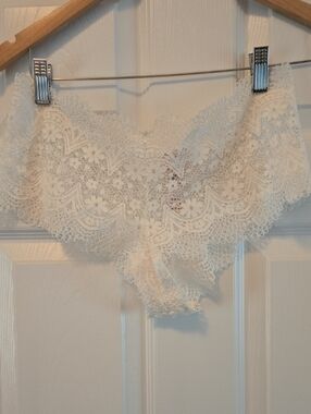 Victoria's Secret Lace Bikini Panty - Ivory